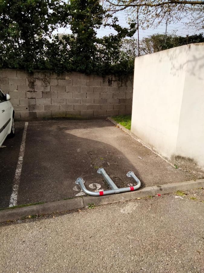 Apartmán Grand T3 Avec Clim, Parking Et Terrasse Privative - Agen Exteriér fotografie